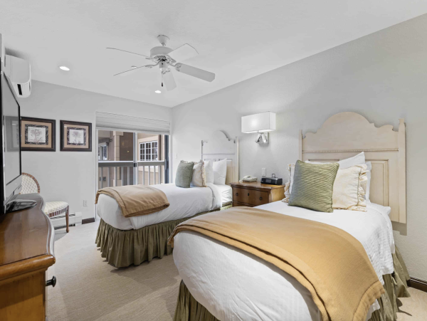 Sophisticated retreat in the heart of the Village 3 bedroom plus Den